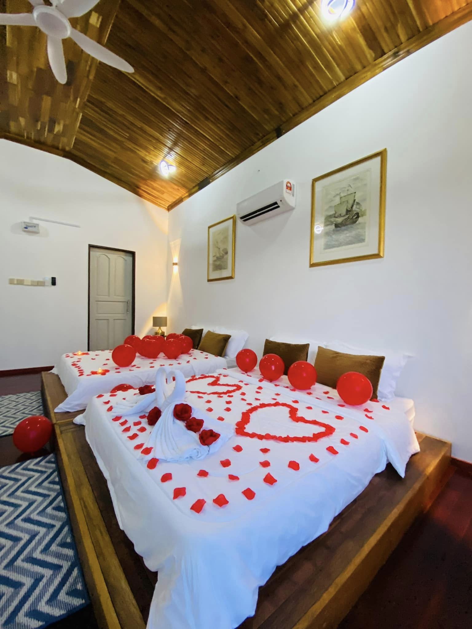 Honeymoon Room Decoration (Price Per Room)